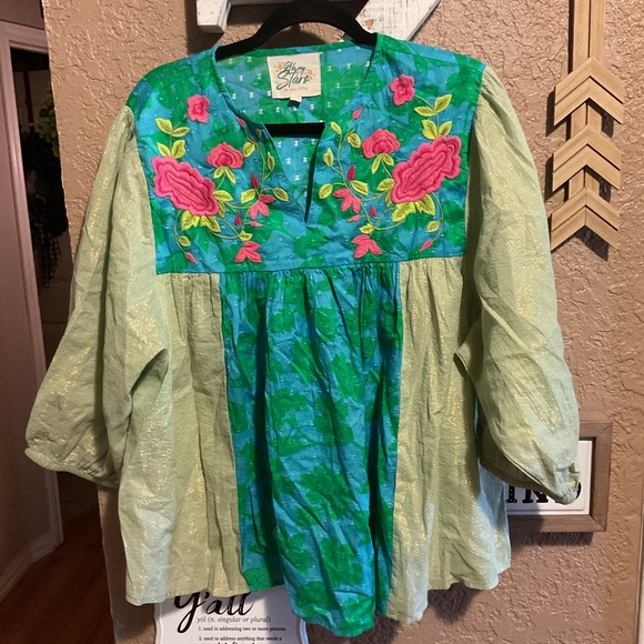 Oh My Stars by Layerz Clothing Tops - Oh My Stars by Layerz Clothing Rowan Top Green Aqua Gold Metallic Women’s Large